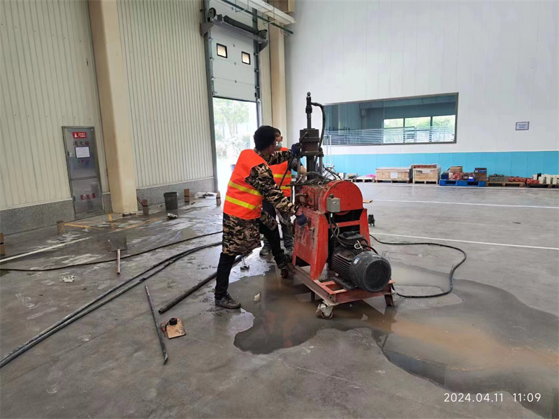 陵川厂房地面下沉塌陷注浆加固施工